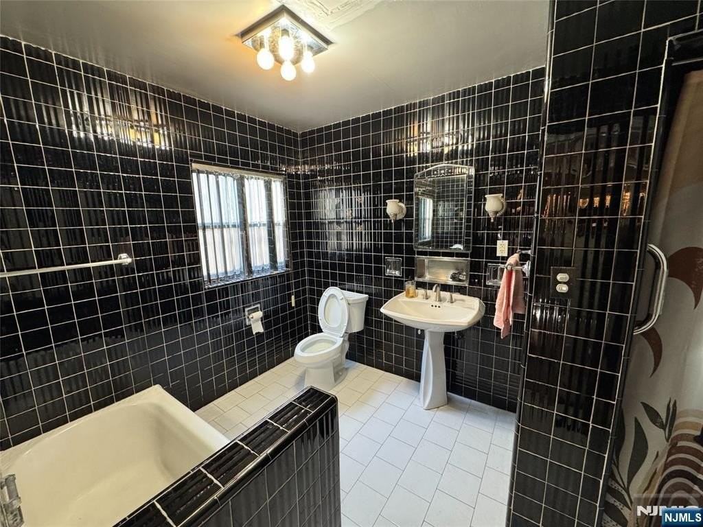 535 Roff Ave - Photo 5 of 9