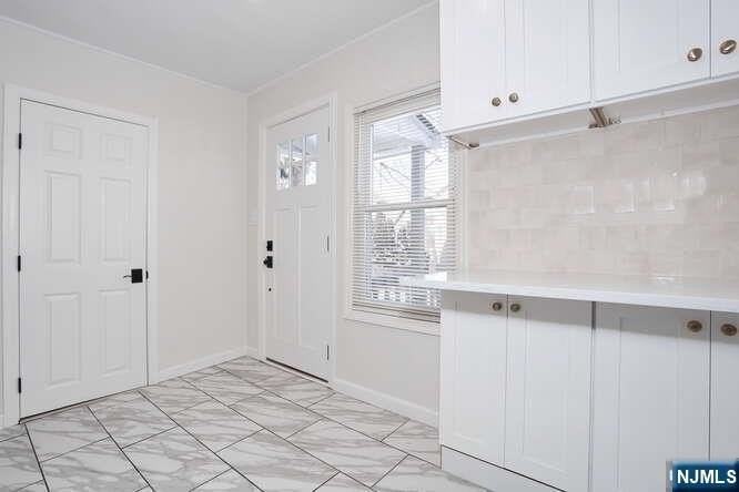 31 Rea Ave - Photo 4 of 16