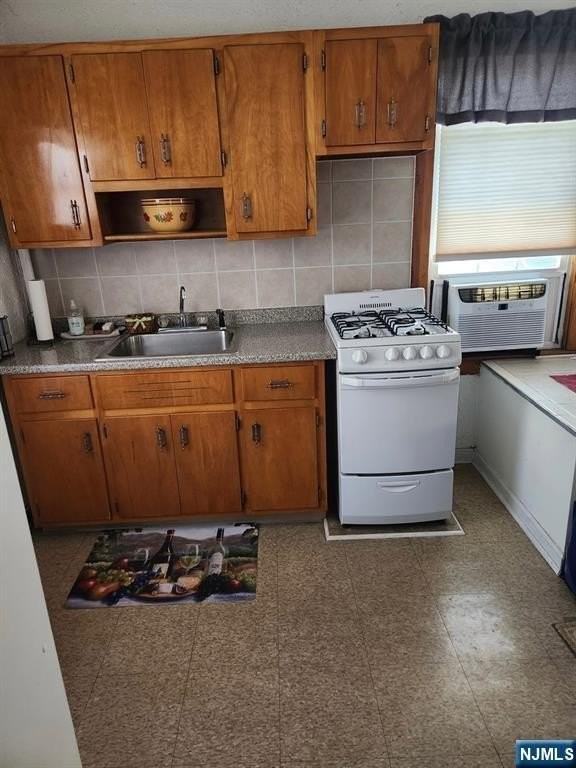 272 Castle Ter - Photo 7 of 10