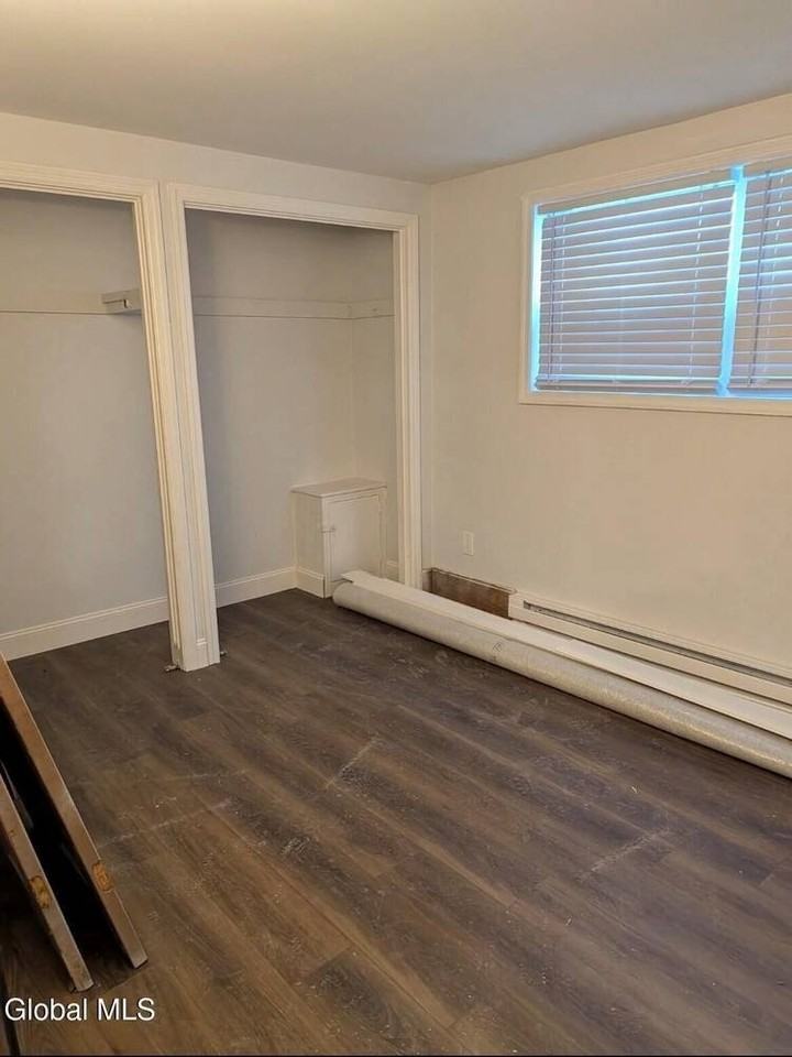 1731 Ferguson St #2 - Photo 4 of 9