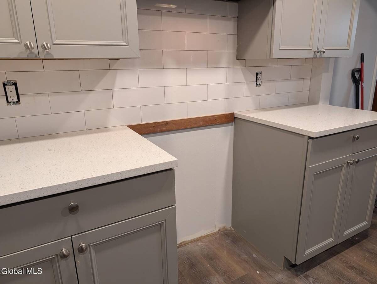 1731 Ferguson St #2 - Photo 7 of 9