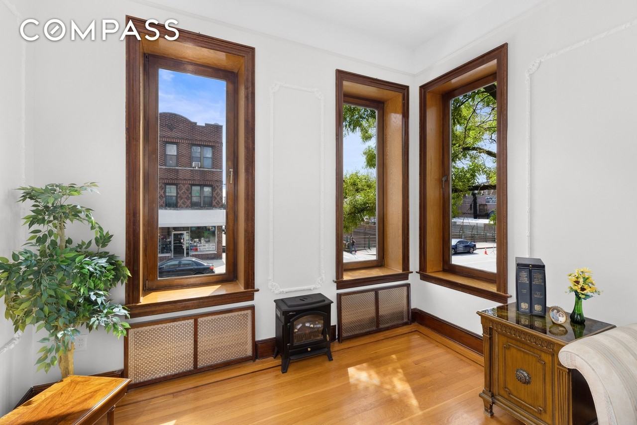 167 Union St #1 - Photo 2 of 13