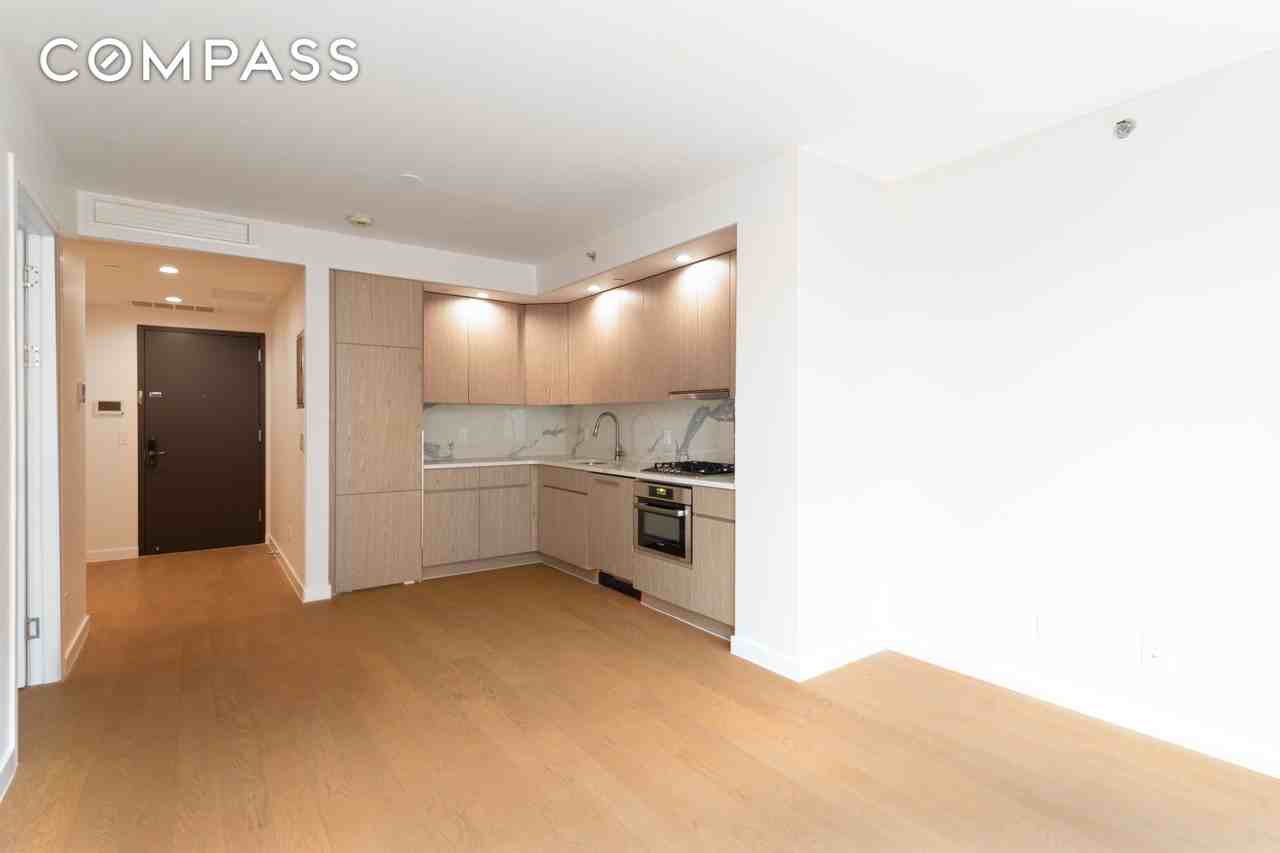 3726 32nd St #5C - Photo 5 of 6