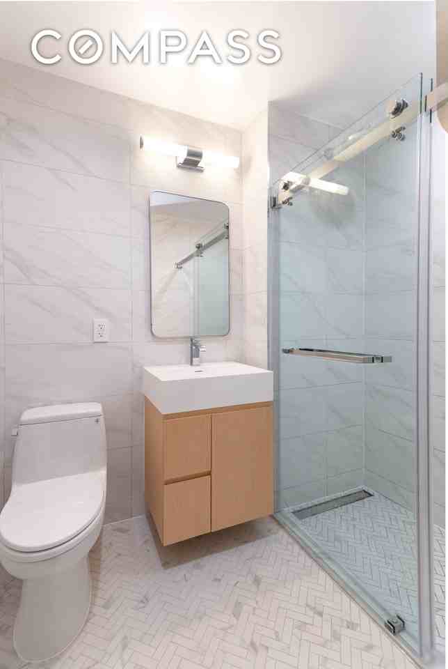 3726 32nd St #5C - Photo 6 of 6