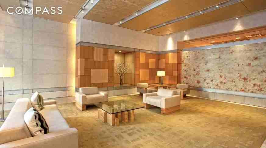 450 E 83rd St #9E - Photo 2 of 5