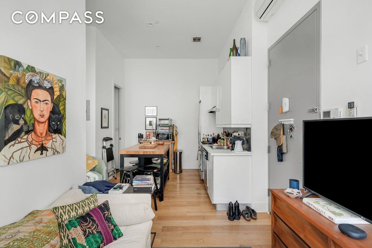 622 Grand Ave #102 - Photo 3 of 12