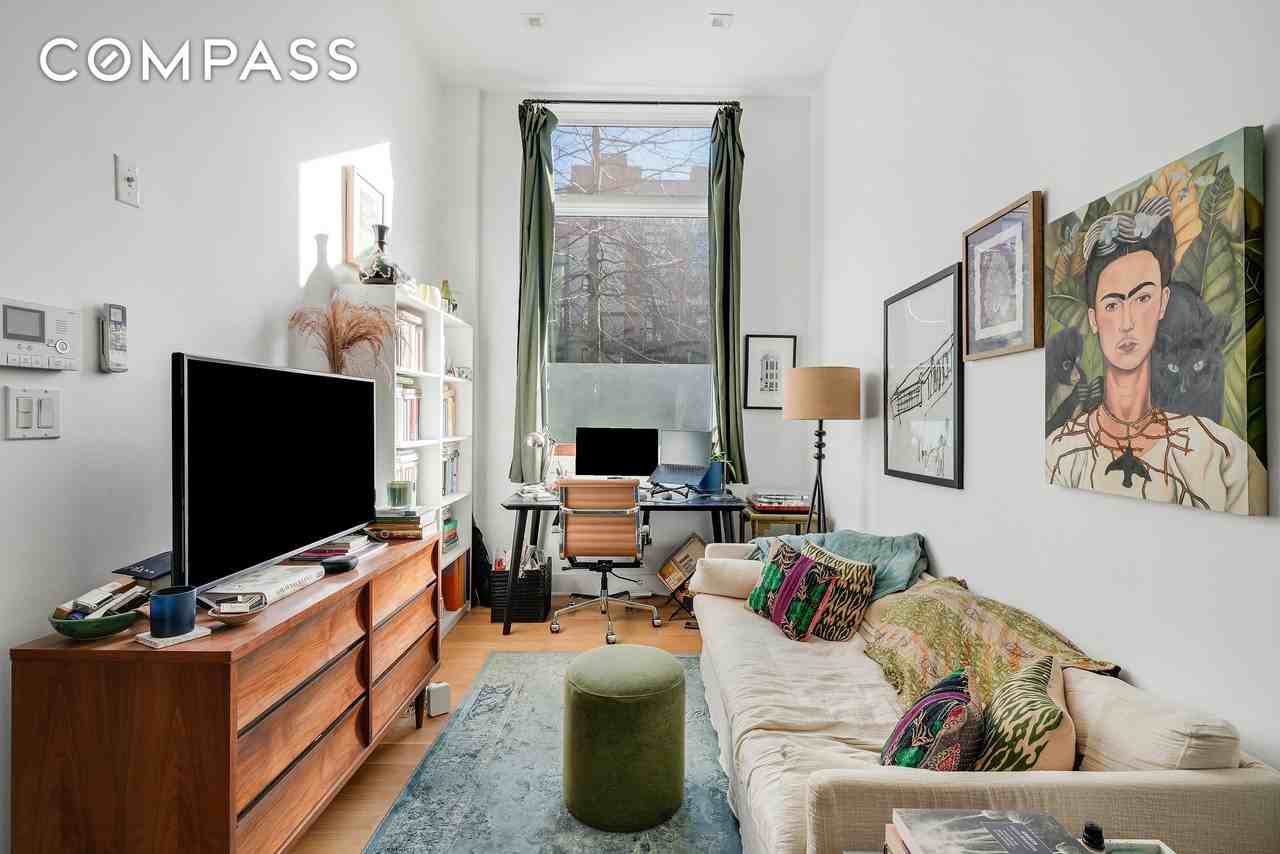 622 Grand Ave #102 - Photo 5 of 12