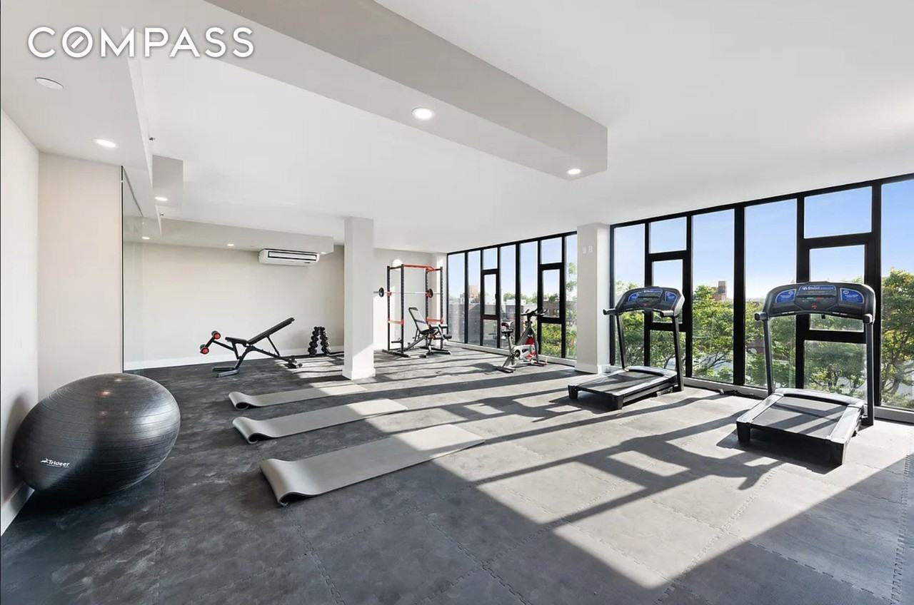 232 E 18th St #5B - Photo 6 of 7