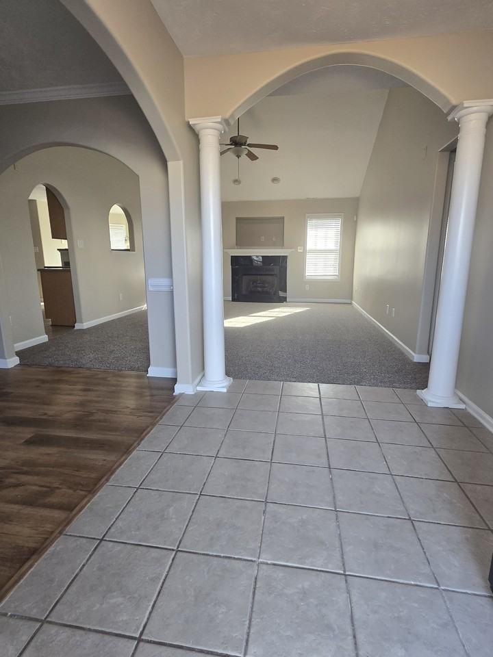 76 Shelby St #1 - Photo 3 of 34