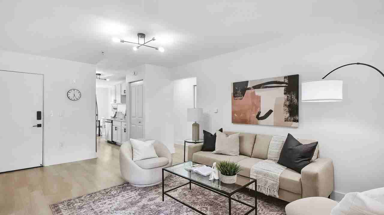 4434 Trumbull-3 #4434-3 - Photo 4 of 26