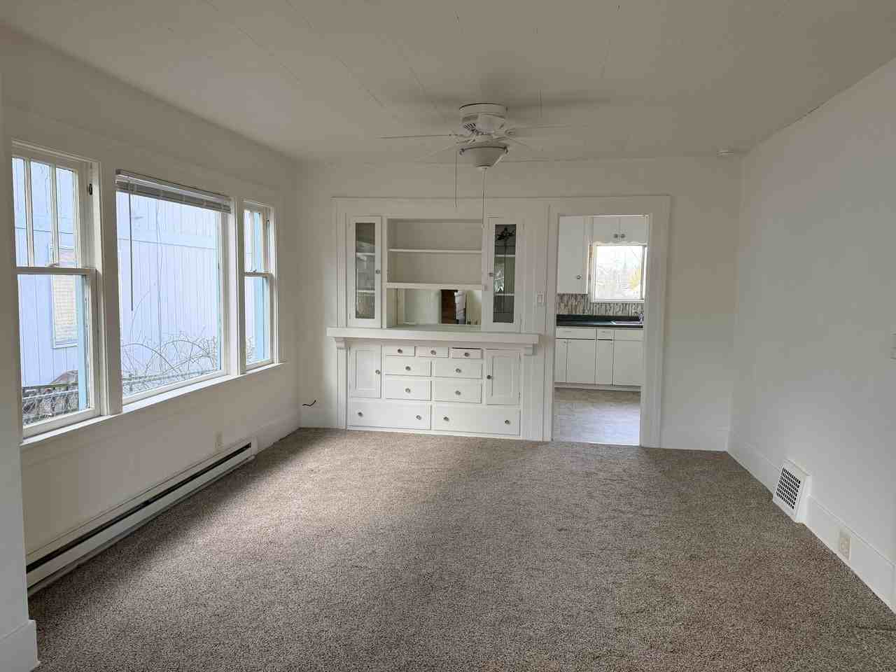 3832 Tacoma Avenue South - Photo 5 of 23