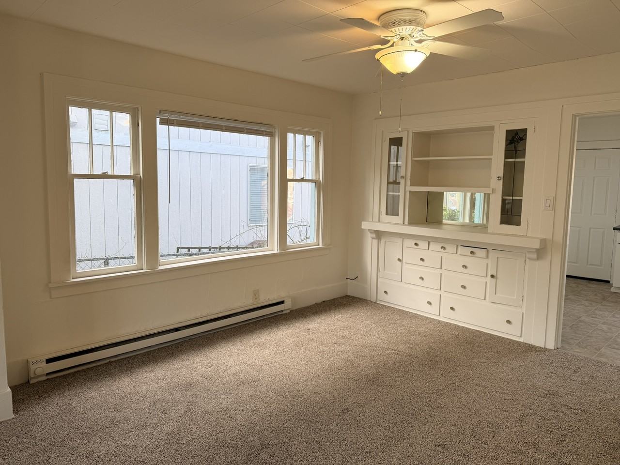 3832 Tacoma Avenue South - Photo 7 of 23