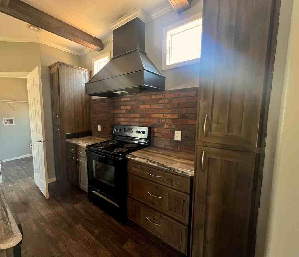 36 Enzor Dr - Photo 7 of 14