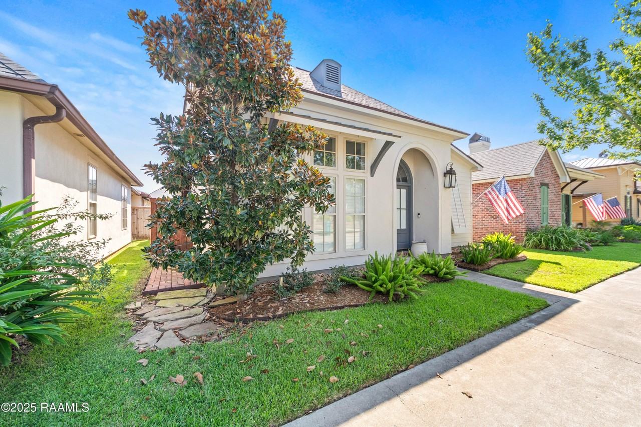 415 Harbor Rd - Photo 6 of 45