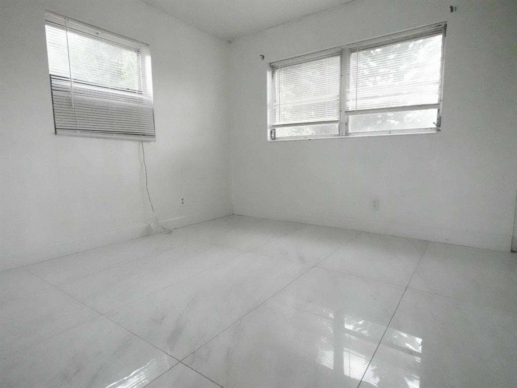 5308 Marcia Pl - Photo 6 of 7