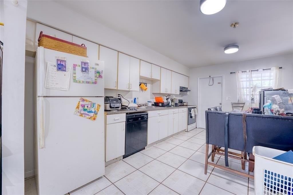 801 Sw 1st St #801 - Photo 7 of 15