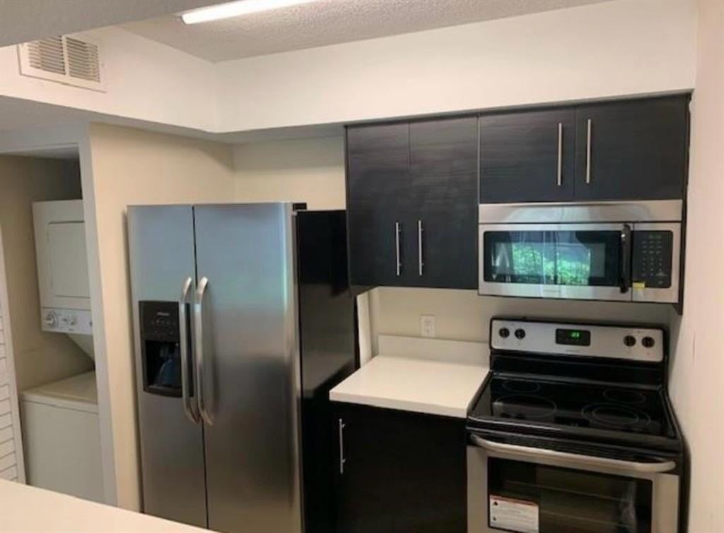 5760 Rock Island Rd #310