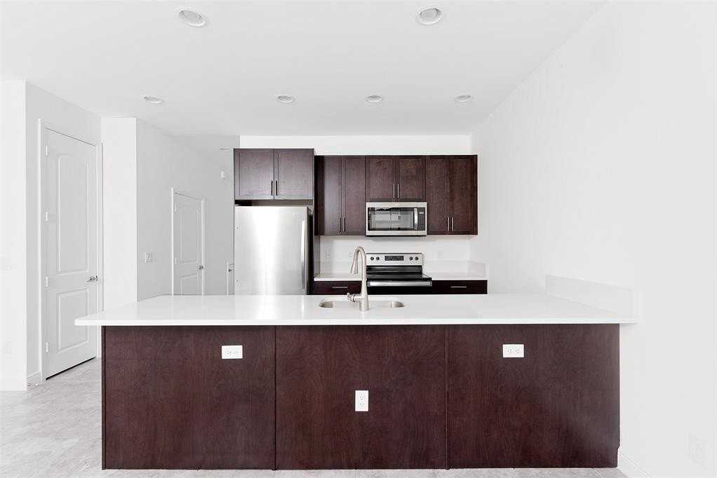 6937 Pines Cir #17 - Photo 6 of 26