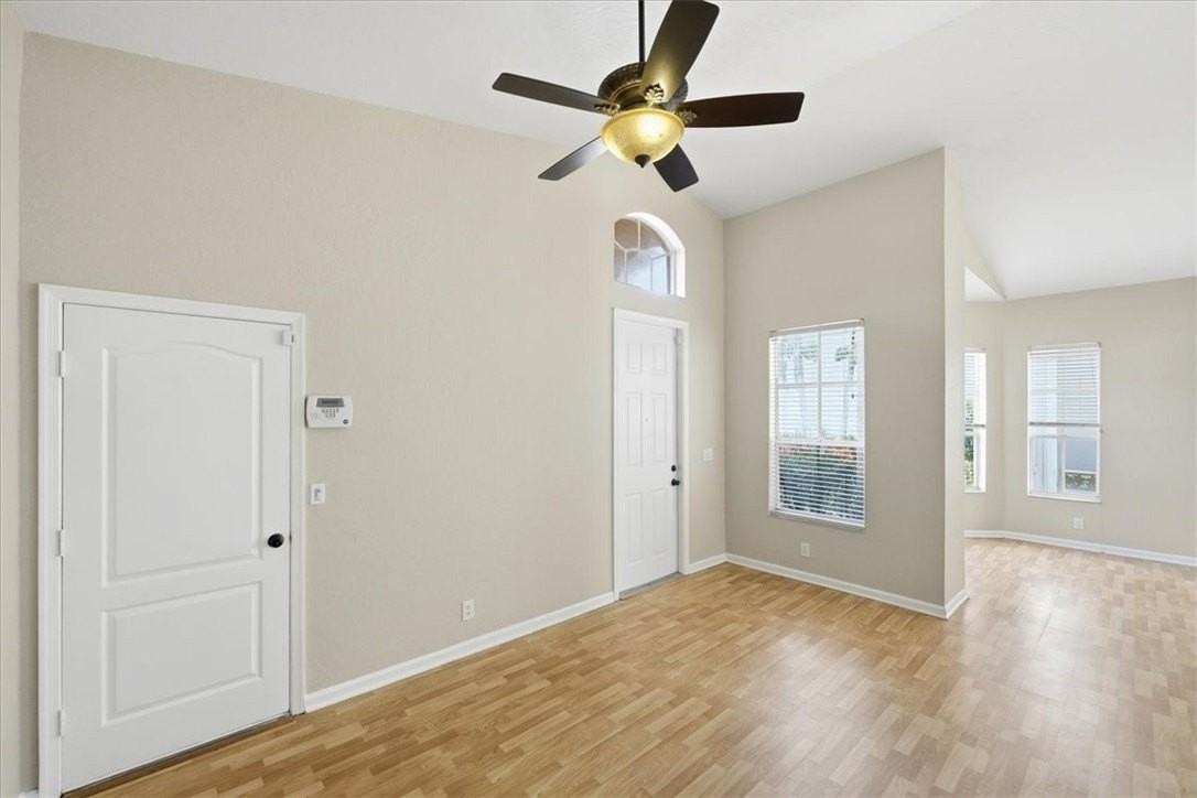 6217 Spring Lake Ter - Photo 3 of 34