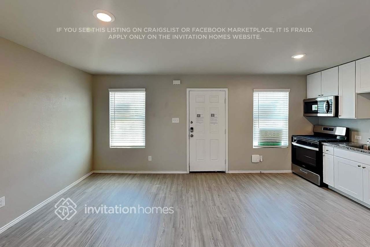 5411 Verdugos Palace - Photo 5 of 16