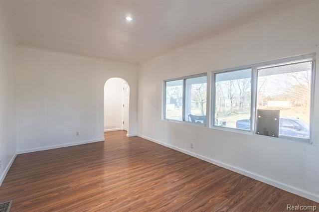 12739 Hamburg St - Photo 7 of 38