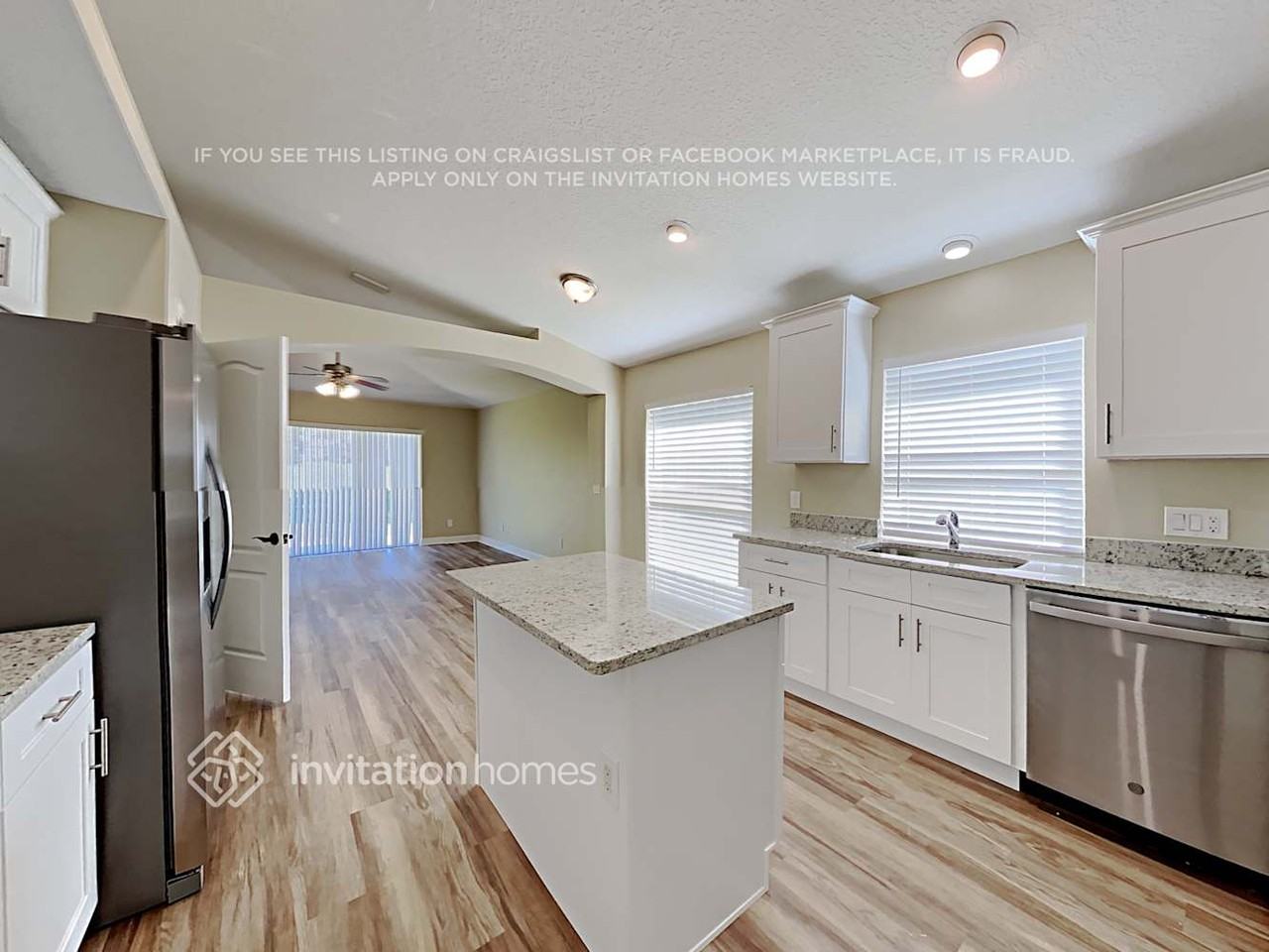 1228 Foxridge Pl - Photo 7 of 17