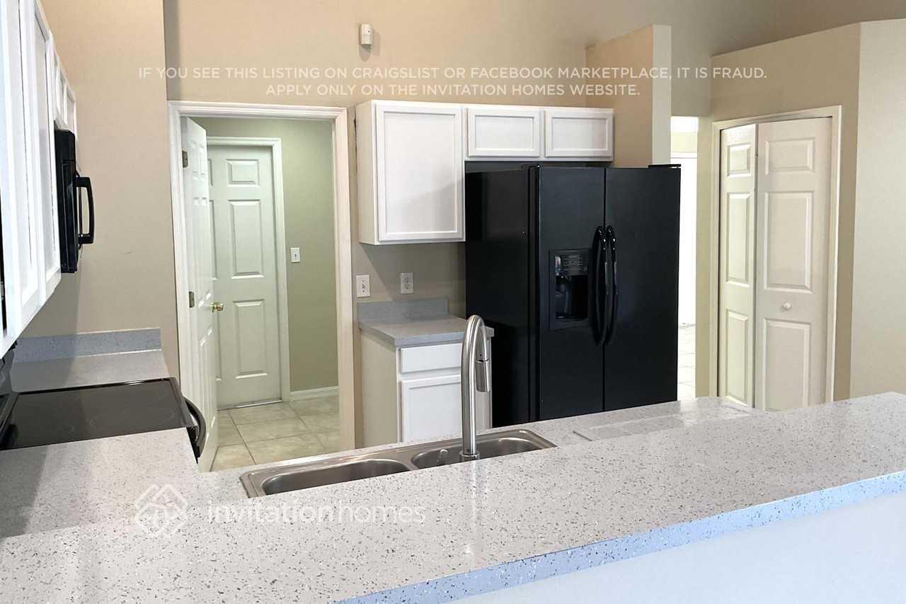 116 Quiet Oak Ct - Photo 5 of 17