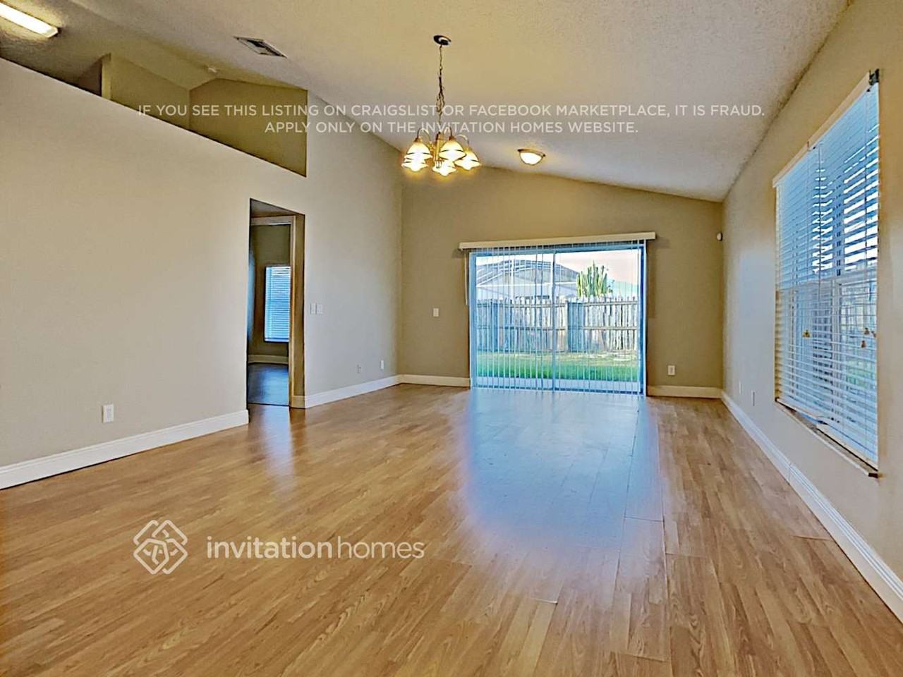 1718 Snaresbrook Way - Photo 4 of 17