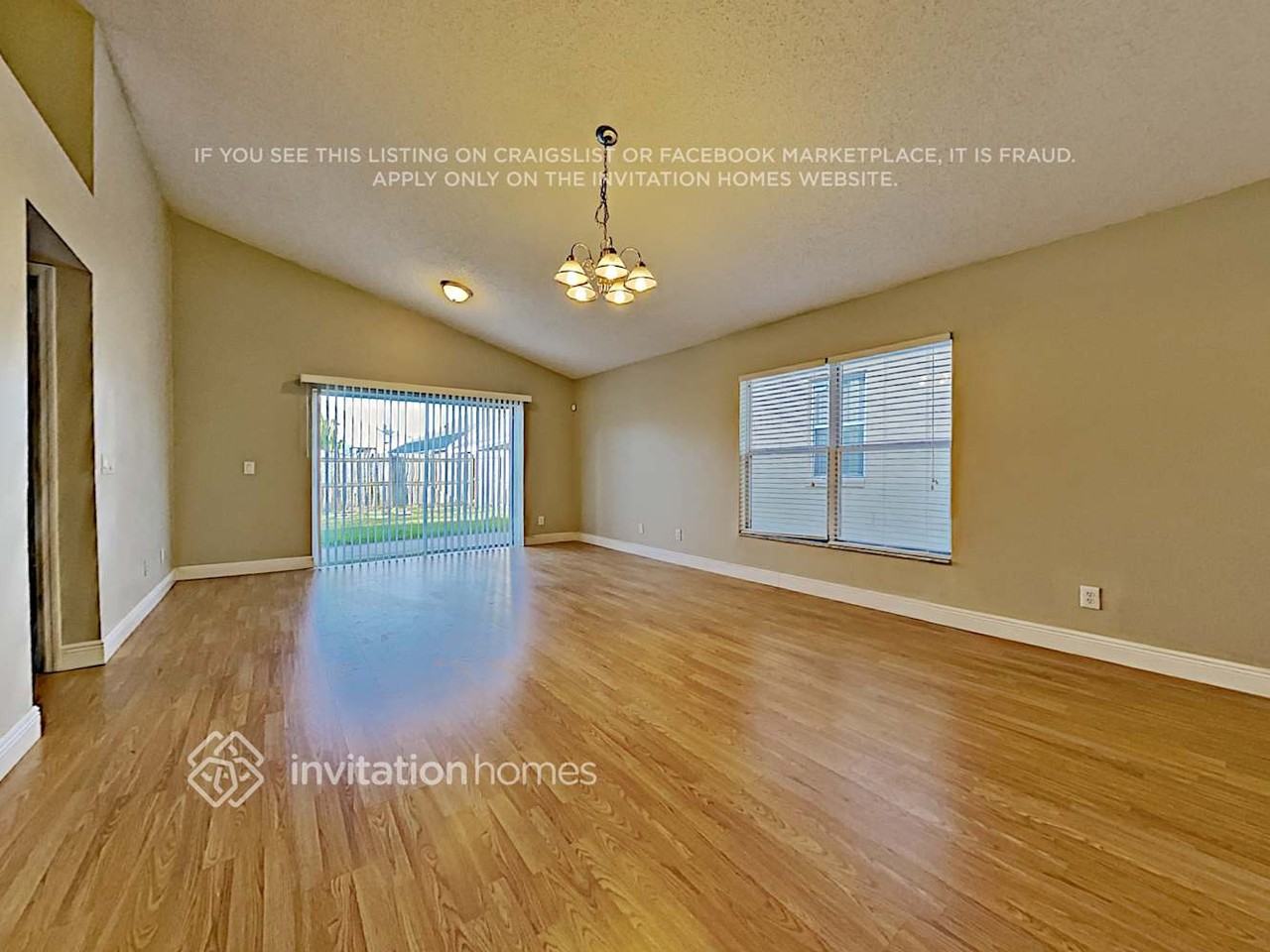 1718 Snaresbrook Way - Photo 5 of 17