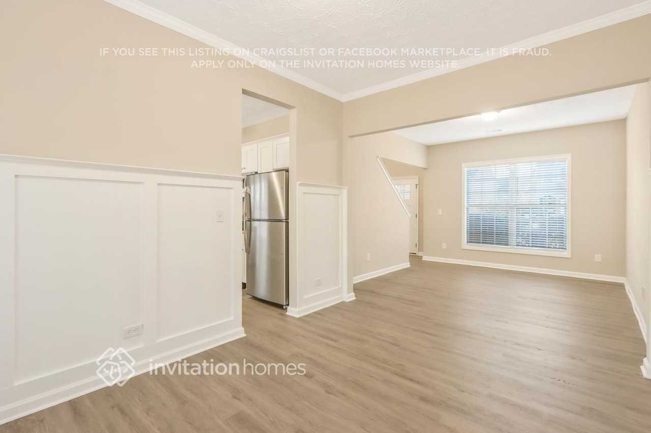 212 Winterbury Dr - Photo 5 of 25