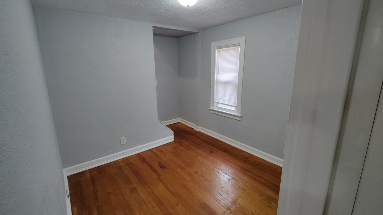 3328 Maloney St #1 - Photo 5 of 18