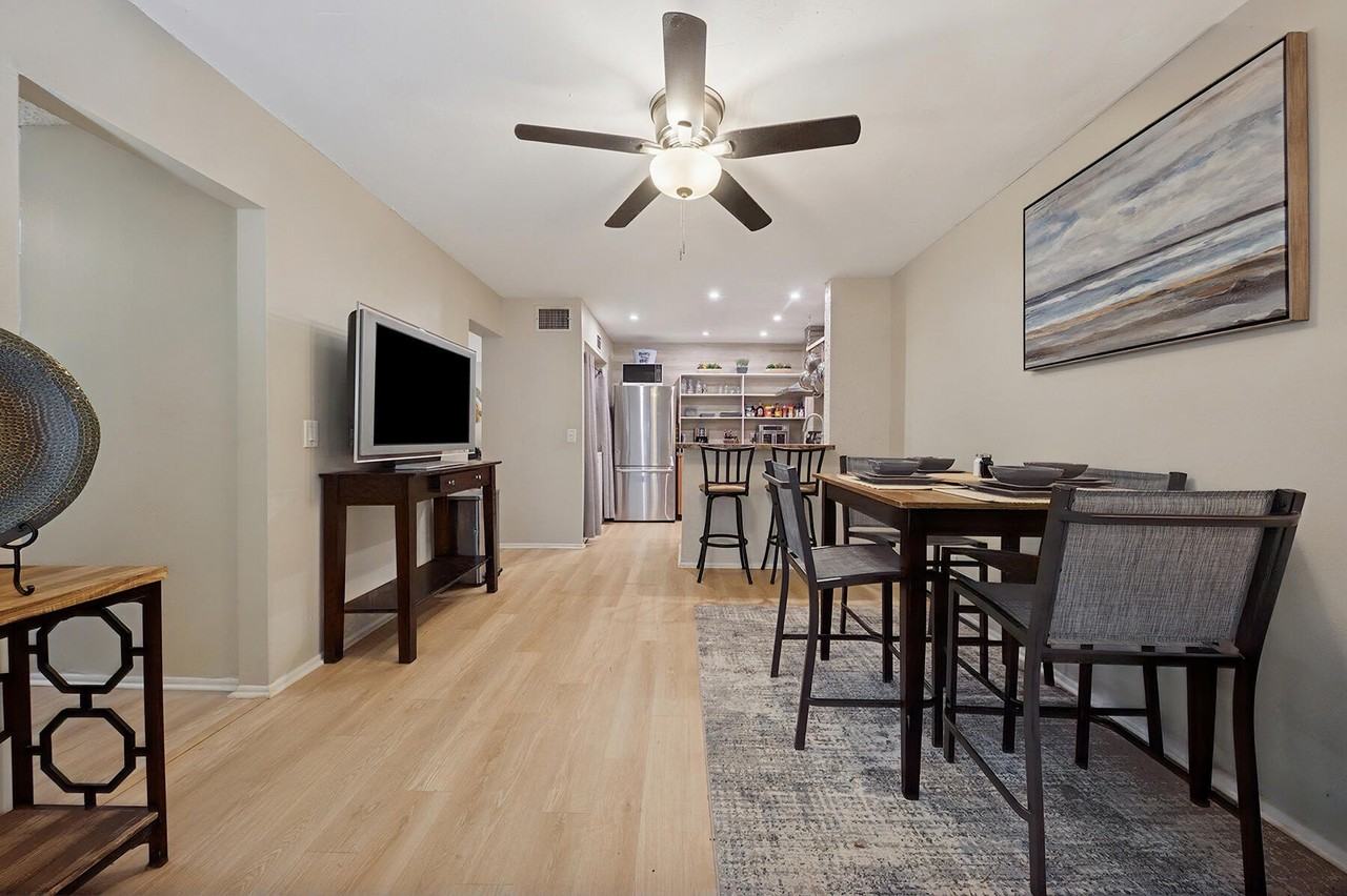 3536 Gardenia St #B - Photo 7 of 21