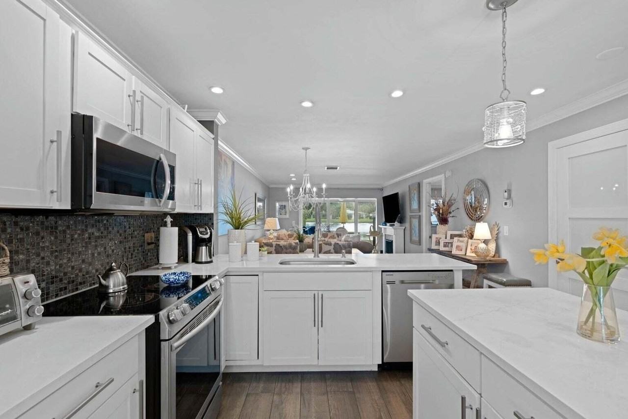 5400 Poppy Pl #B - Photo 3 of 23