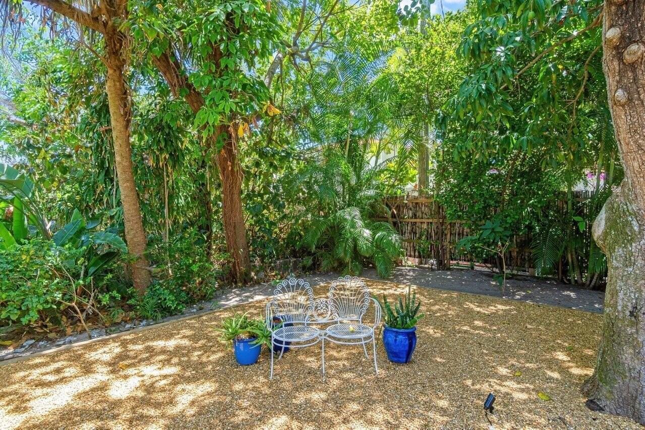 612 Kanuga Dr - Photo 4 of 19