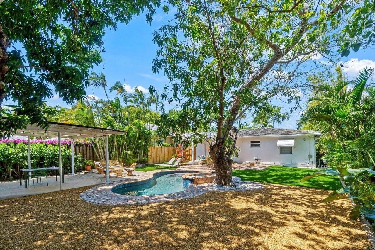 612 Kanuga Dr - Photo 5 of 19