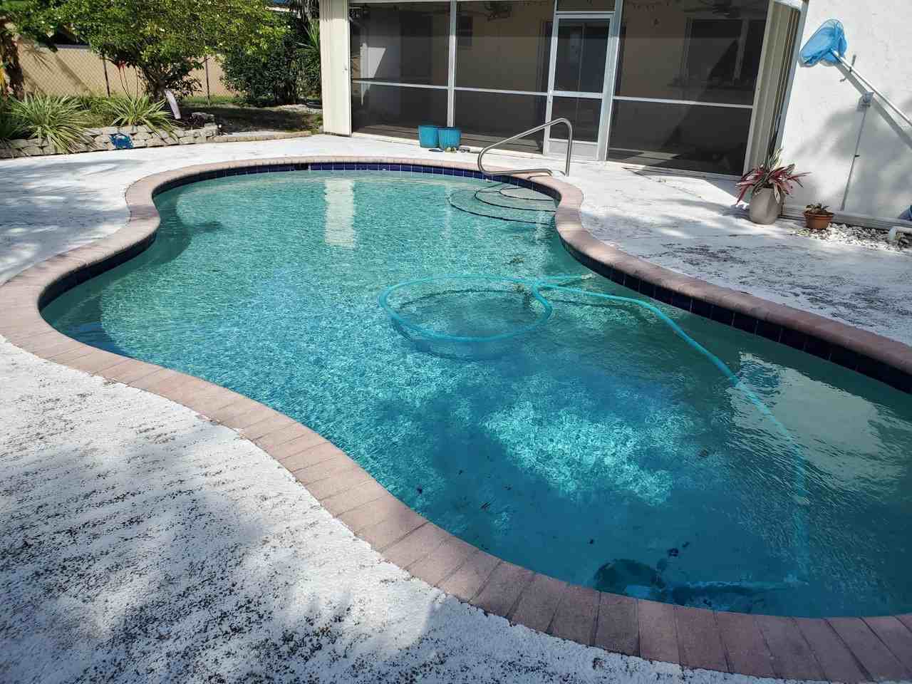 1681 Wyndcliff Dr - Photo 2 of 7