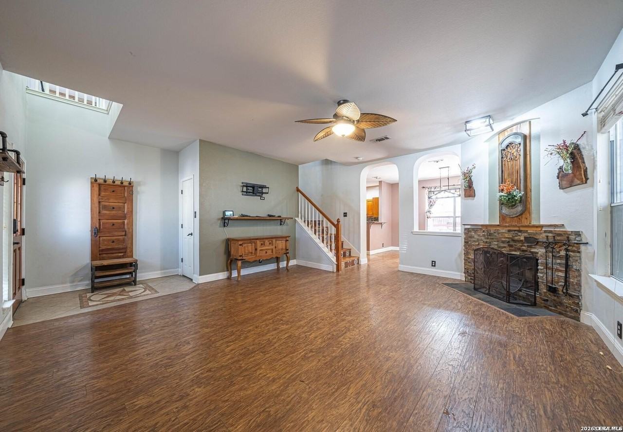 3625 Sumter Glade - Photo 2 of 31