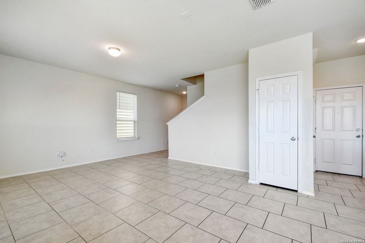 10370 Dunlap - Photo 5 of 25