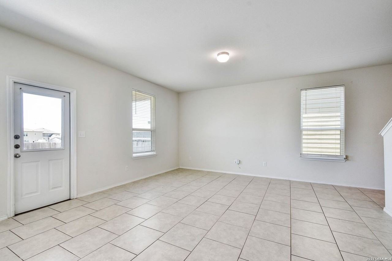 10370 Dunlap - Photo 6 of 25