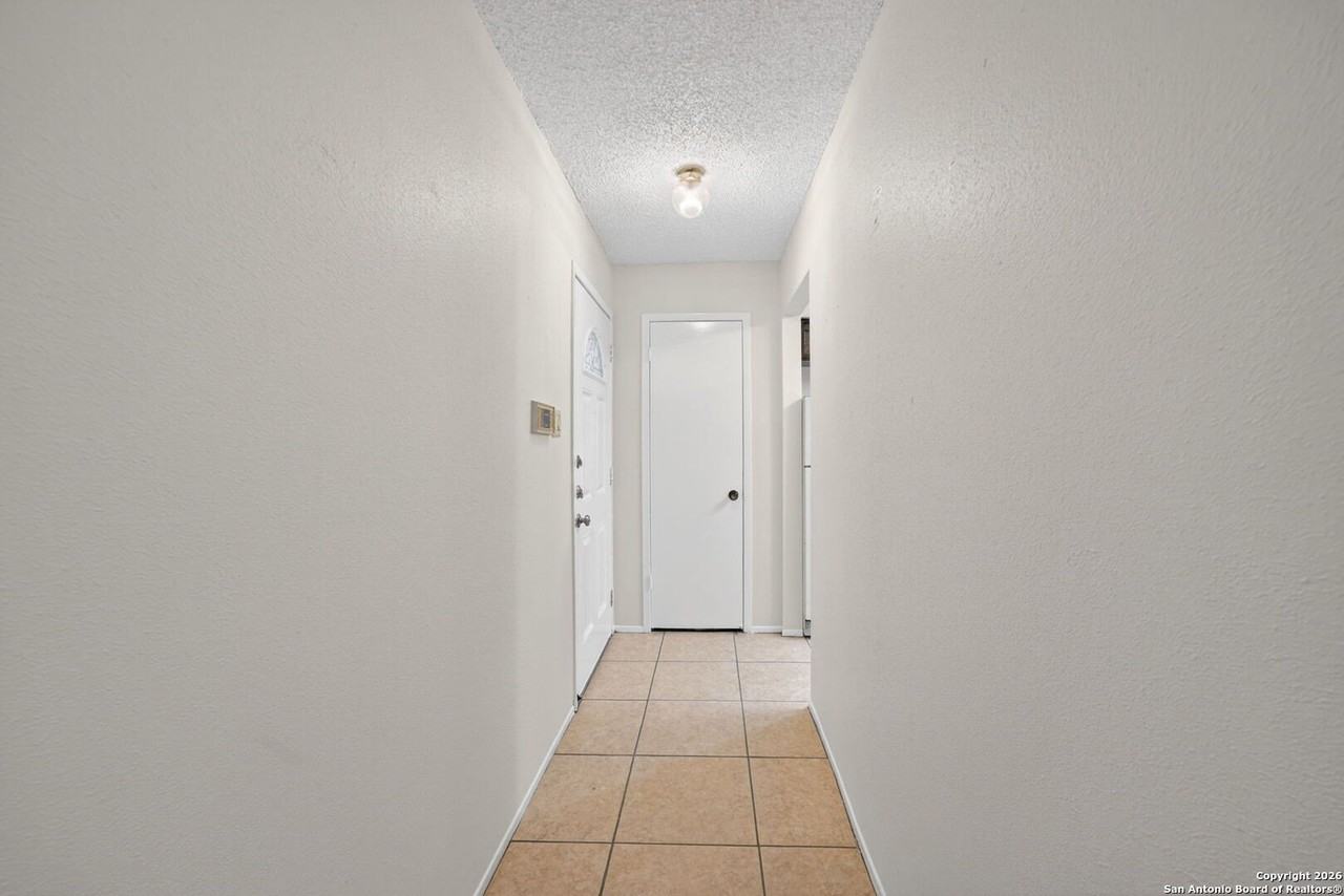 11703 Whisper Valley St - Photo 5 of 27