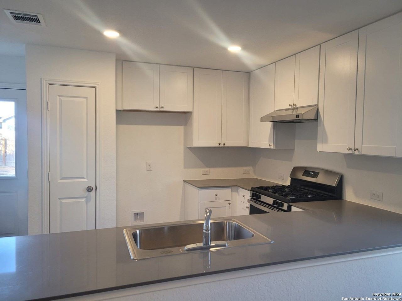 5341 Cloves Cv - Photo 4 of 12