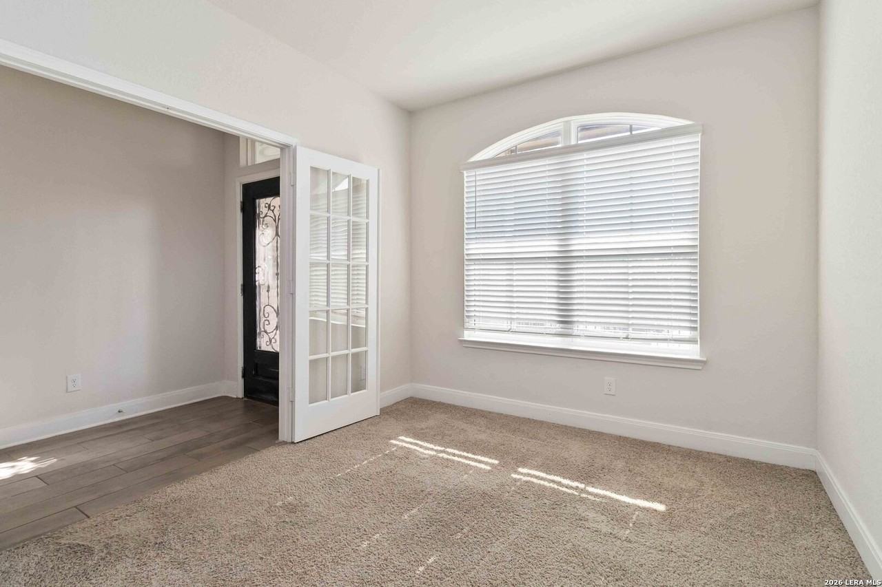 3335 Iron Cyn - Photo 4 of 17