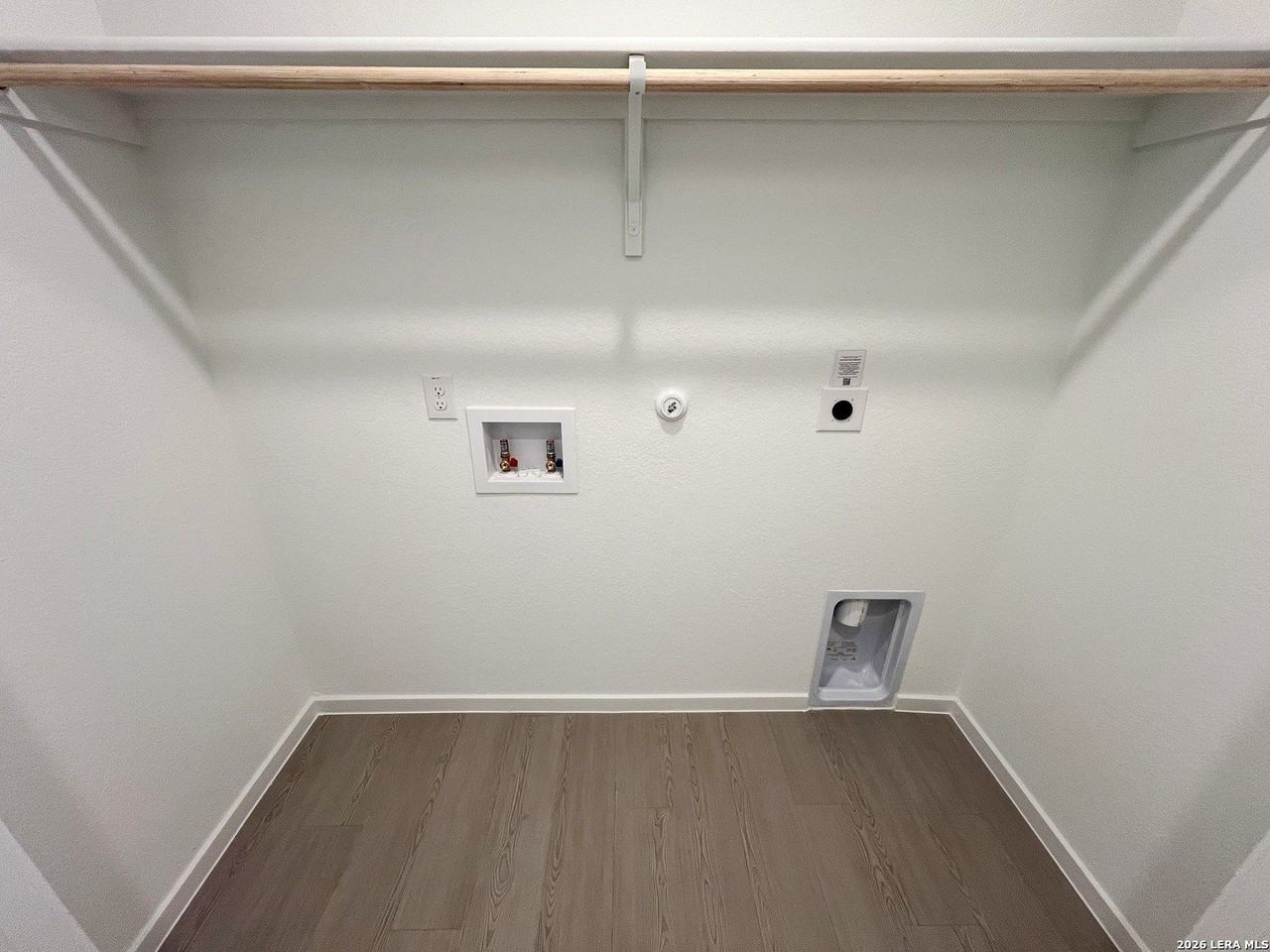 1543 Tip Top Mdw - Photo 3 of 28