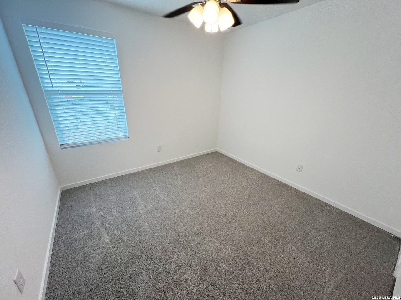 1543 Tip Top Mdw - Photo 7 of 28