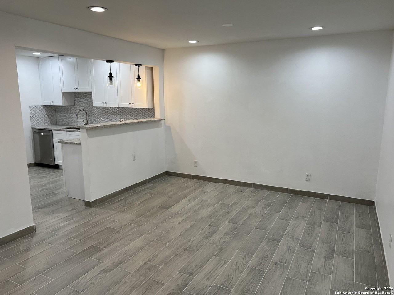 7500 Callaghan Rd Apt 182 #182 - Photo 6 of 24