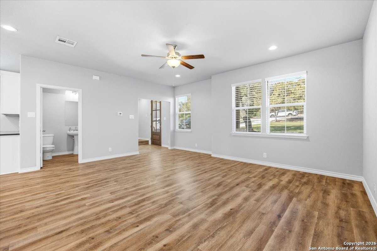 1608 Skyline Hls - Photo 7 of 30