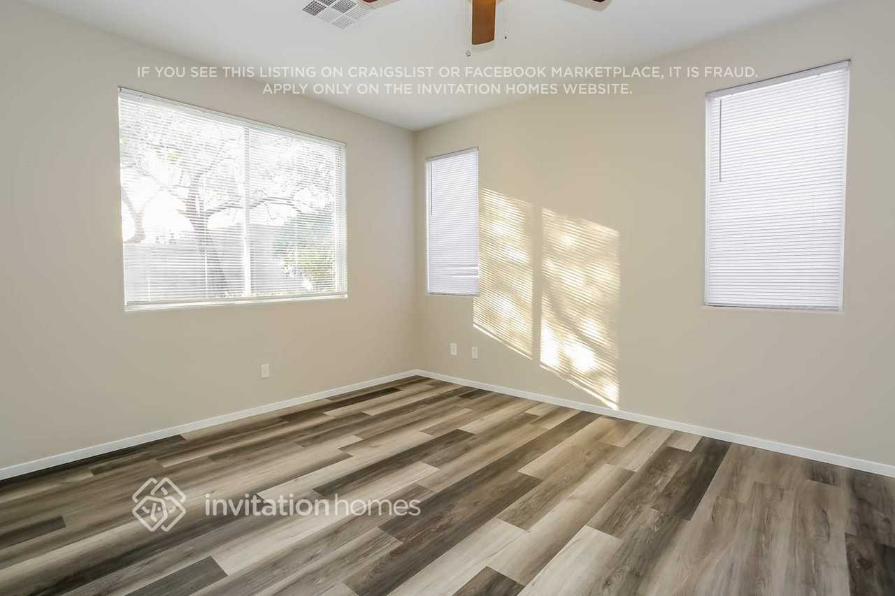 8825 Medicine Wheel Ave - Photo 6 of 15