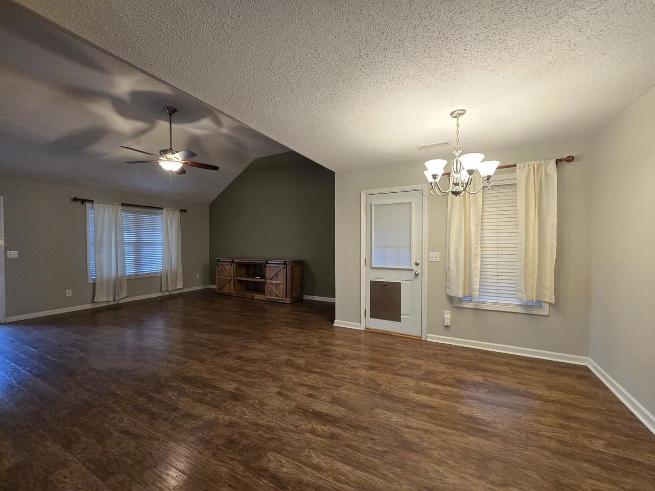 901 Tristan St - Photo 6 of 34