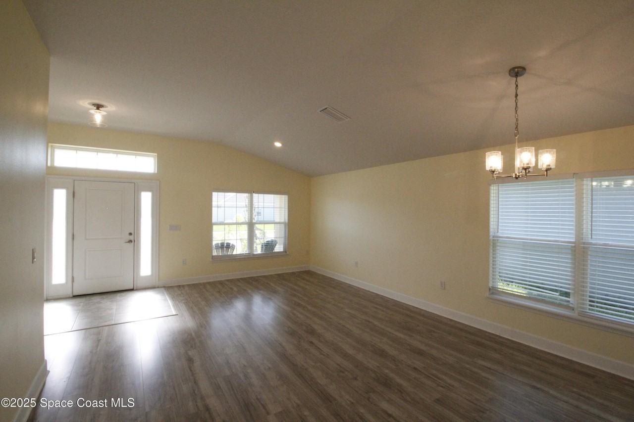 705 Kylar Dr Nw - Photo 3 of 27