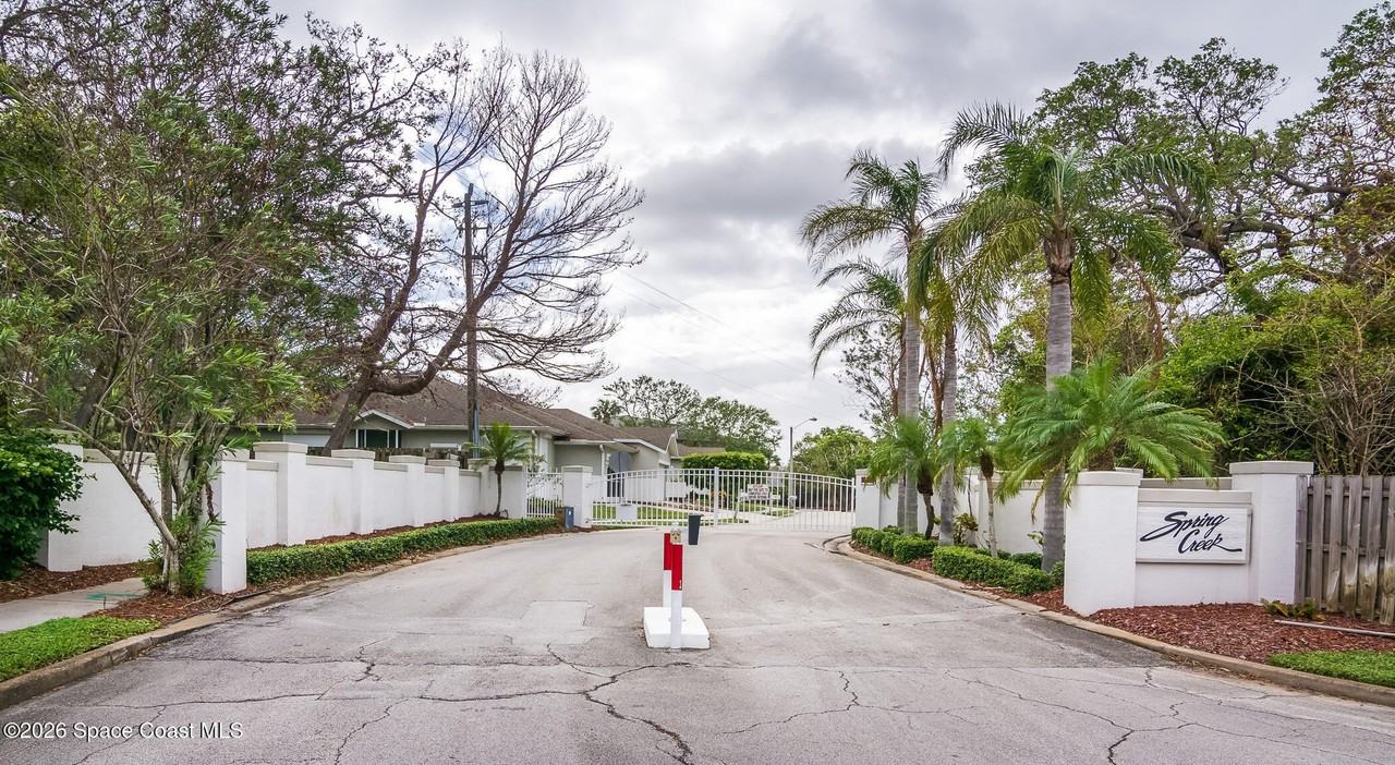 3473 Horse Creek Cir - Photo 3 of 20